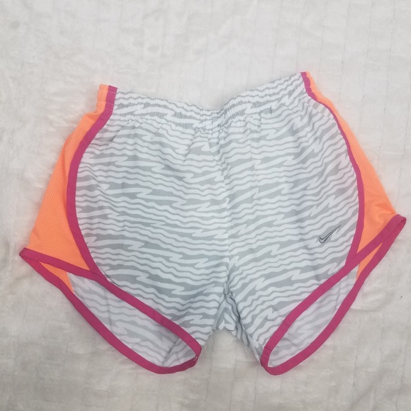 Nike Dri-Fit Shorts (Girls) Sz M - Picture 1 of 6